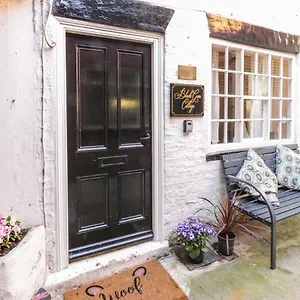 https://black-gem-cottage.yorkshirehotels.net