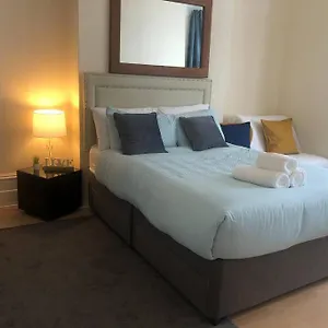  Apartment Marcela's Place - Private Near Heathrow